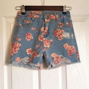 Floral Print Shorts .. Size 4XL